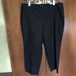 Black Capri size 16 new with tags